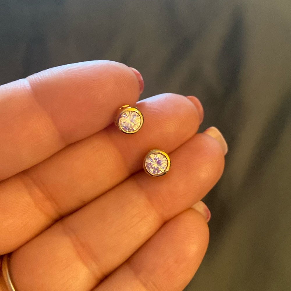 Beautiful cubic zircon stud earrings